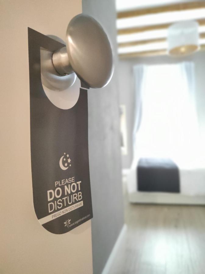 Manno Rooms Affittacamere กาญารี ภายนอก รูปภาพ