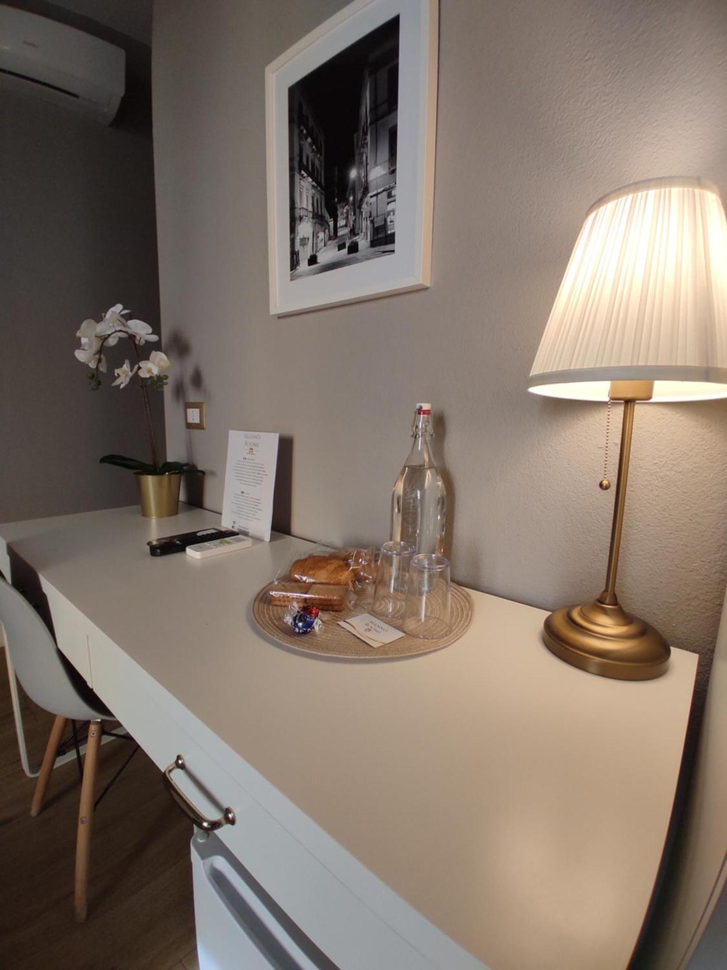 Manno Rooms Affittacamere กาญารี ภายนอก รูปภาพ