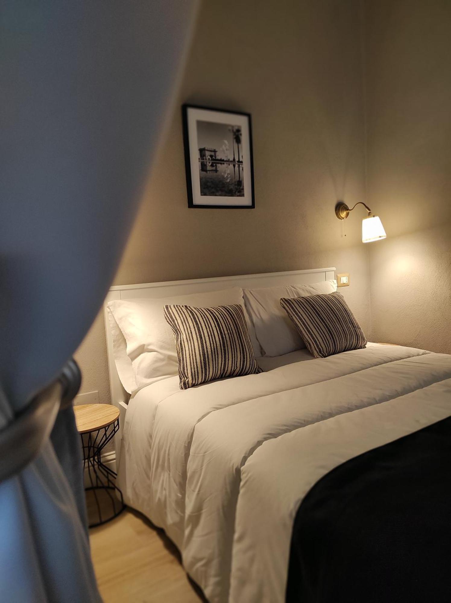 Manno Rooms Affittacamere กาญารี ภายนอก รูปภาพ